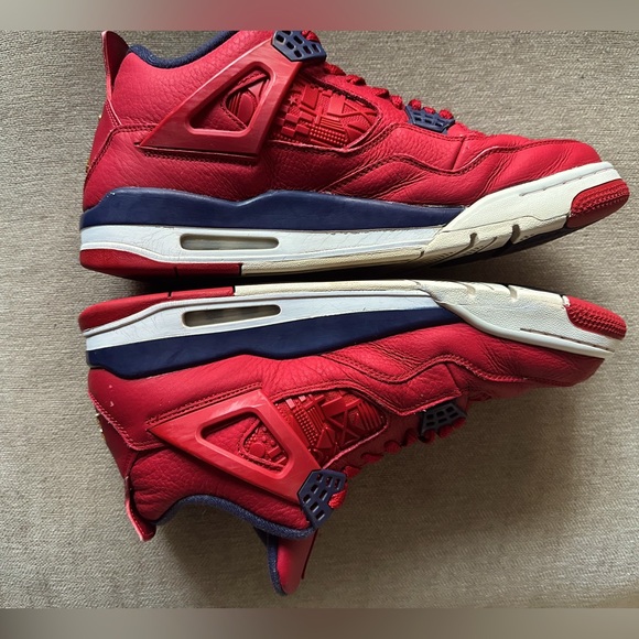 Nike Air Jordan 4 Retro FIBA - Picture 5 of 11